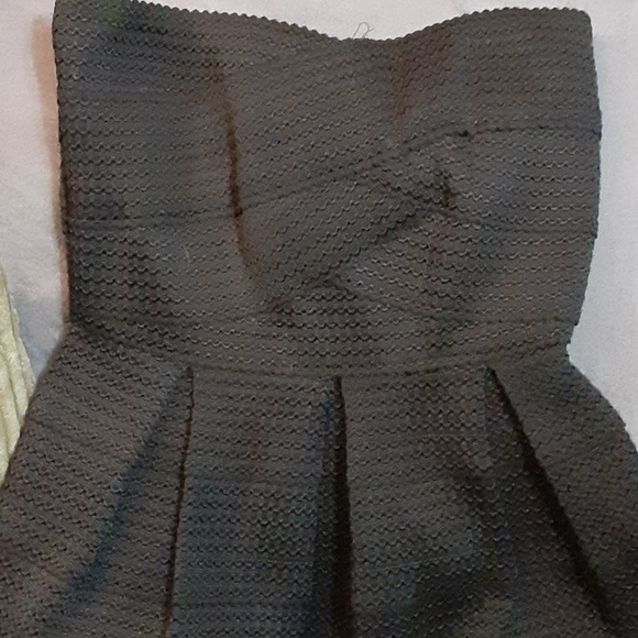 BLACK DRESS - Picture 3 of 4